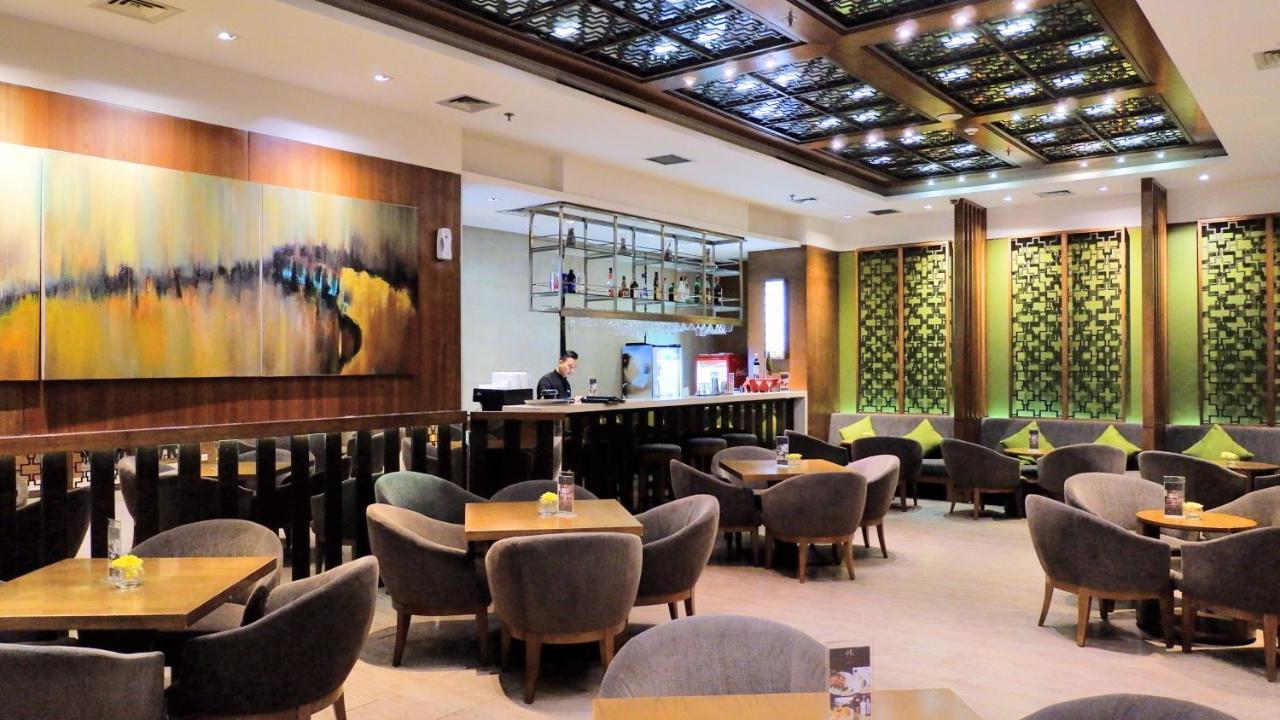 éL Hotel Royale Giacarta Esterno foto