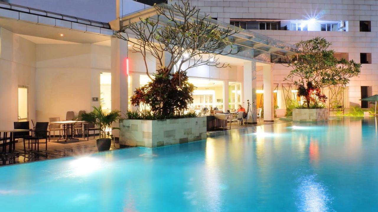 éL Hotel Royale Giacarta Esterno foto